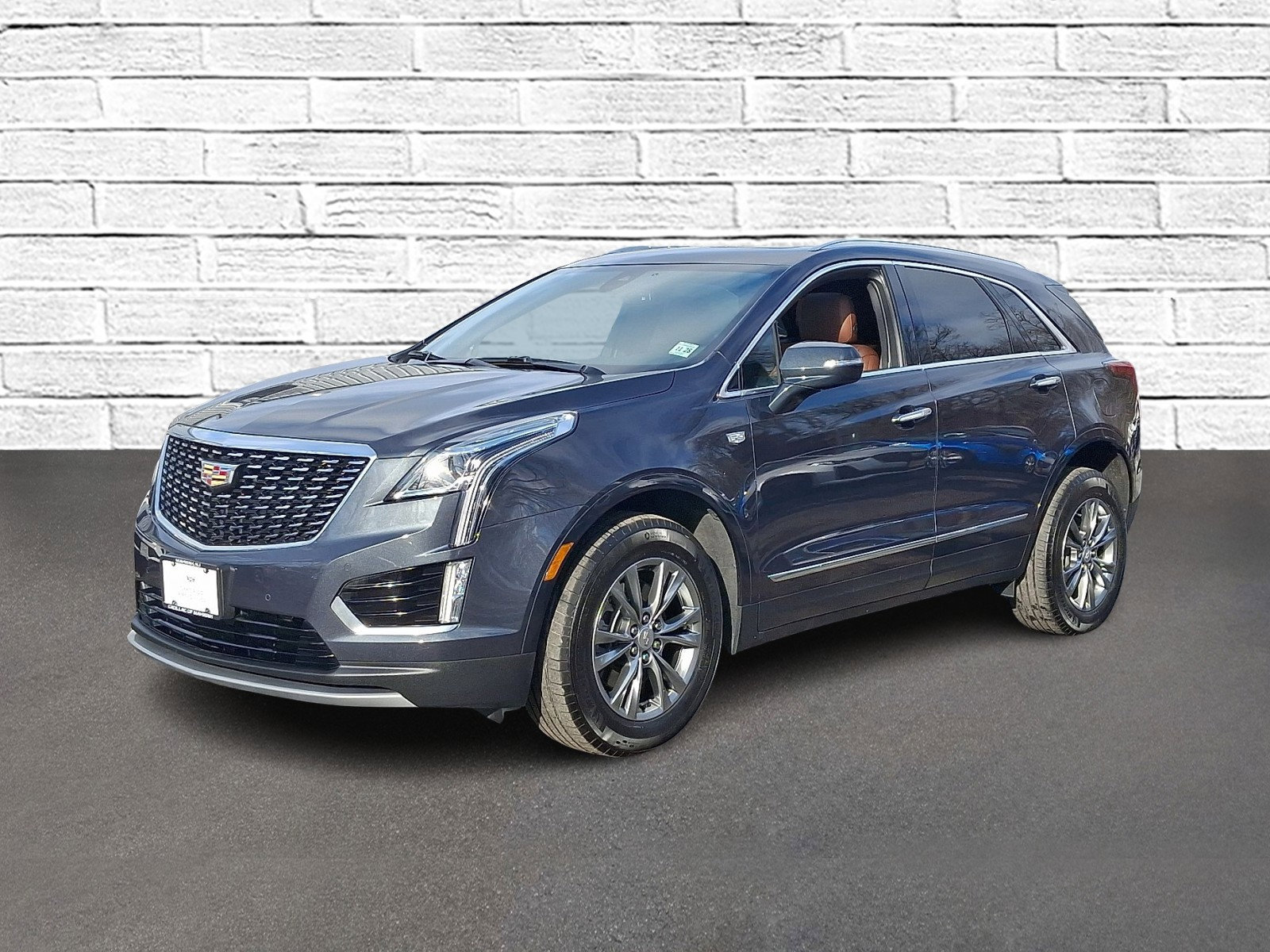 Certified 2023 Cadillac XT5 Premium Luxury image 2