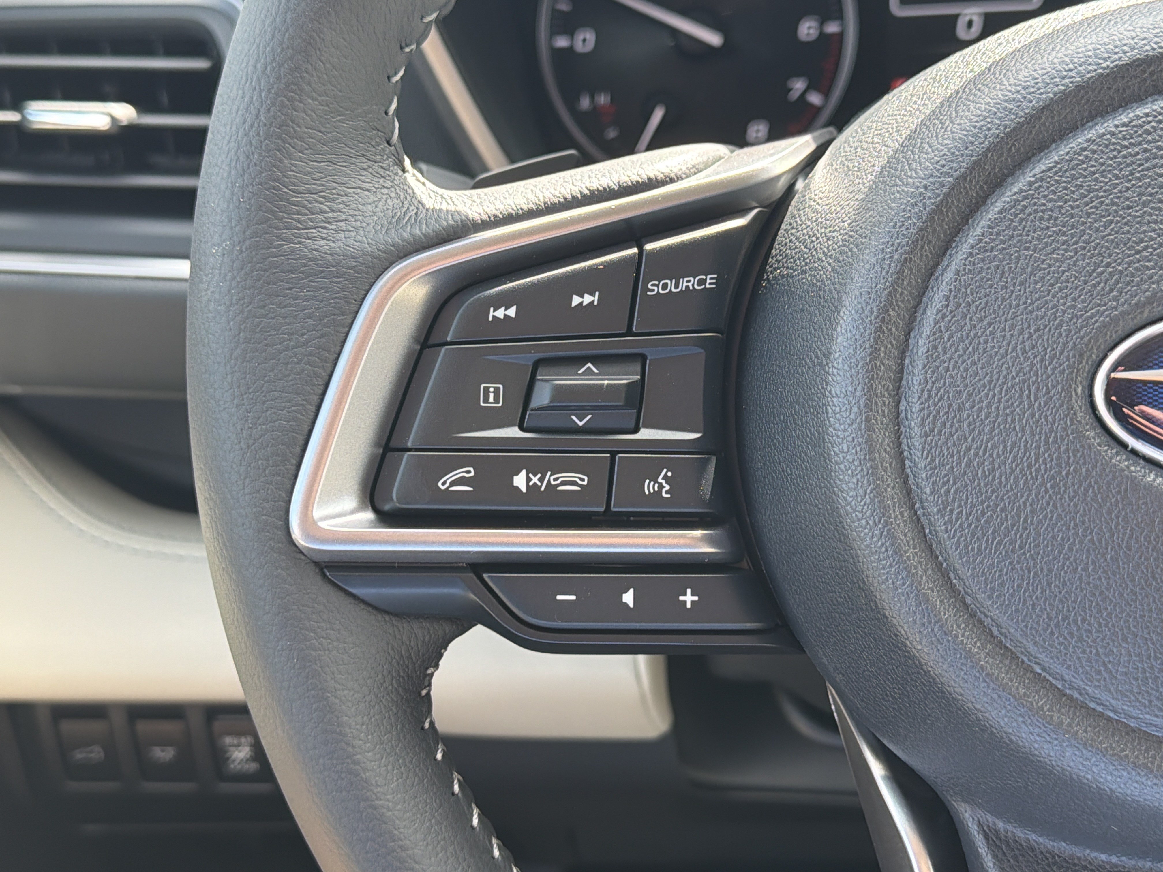 New 2027 Subaru Ascent Limited AWD/4WD image 14