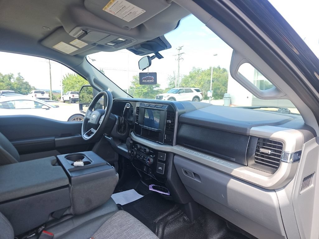 Used 2024 Ford F350 XLT w/ 360-Degree Camera Package AWD/4WD image 7