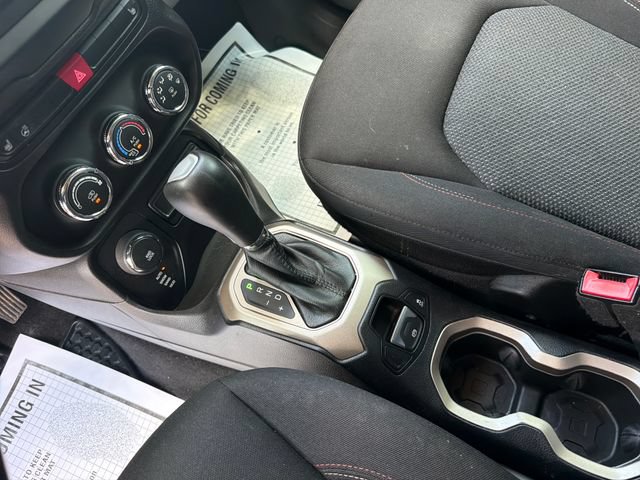 Used 2016 Jeep Renegade 75th Anniversary AWD/4WD image 25