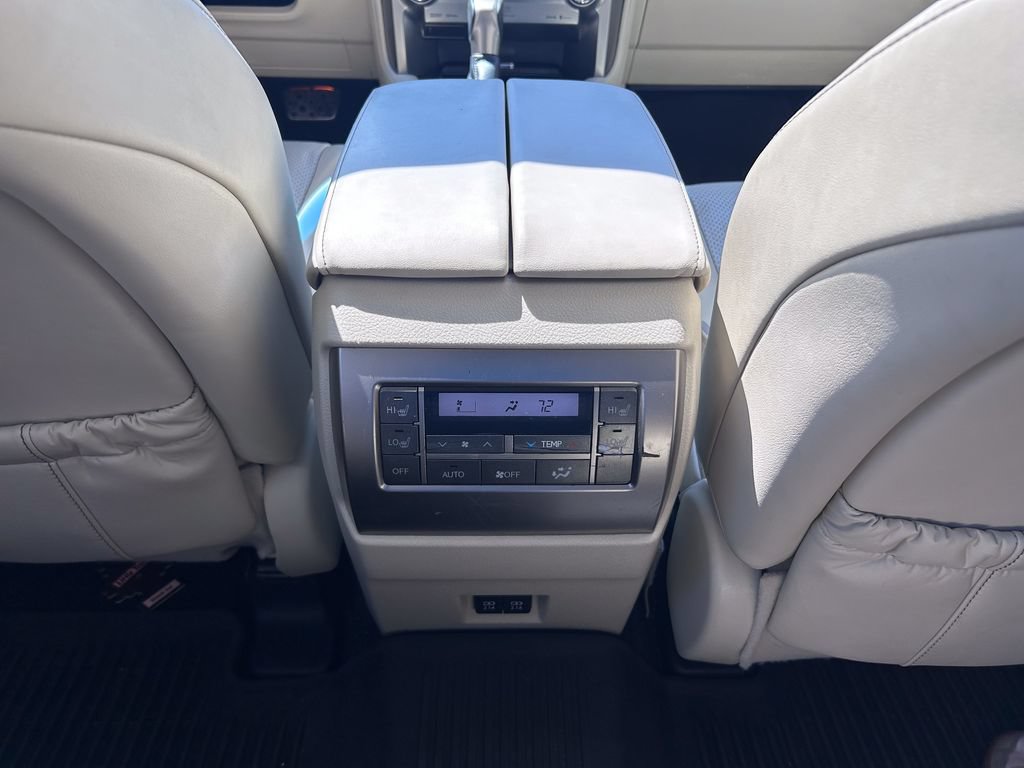 Used 2021 Lexus GX 460 Luxury w/ Sport Design Package AWD/4WD image 38