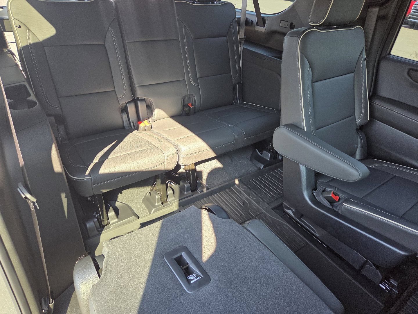 New 2026 GMC Yukon XL Elevation w/ Elevation Premium Package AWD/4WD image 26