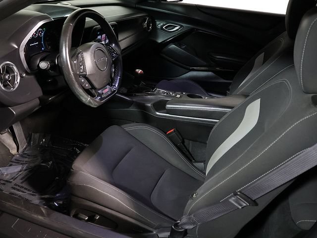 Used 2016 Chevrolet Camaro SS RWD image 12