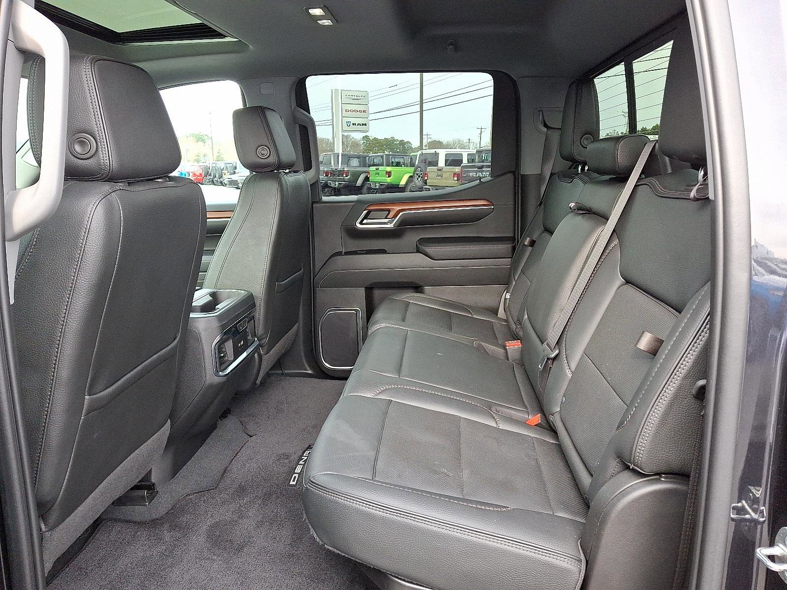 Used 2023 GMC Sierra 1500 Denali w/ Denali Reserve Package image 10
