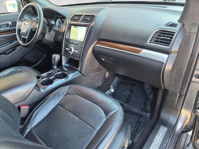 Used 2018 Ford Explorer Limited w/ Equipment Group 301A FWD image 23
