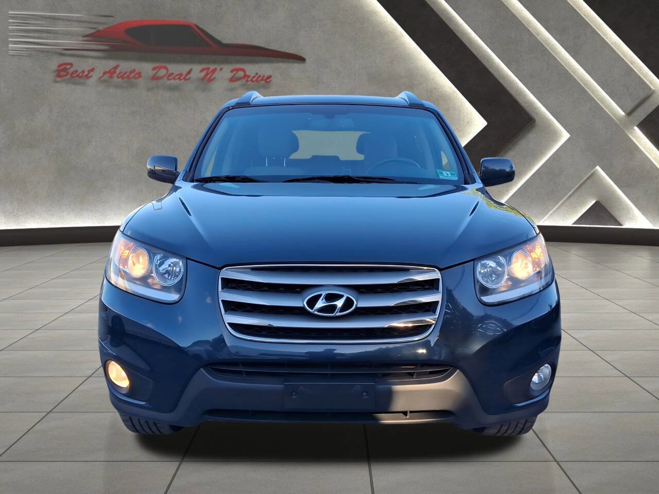Used 2012 Hyundai Santa Fe Limited w/ Navigation Pkg 4 image 2