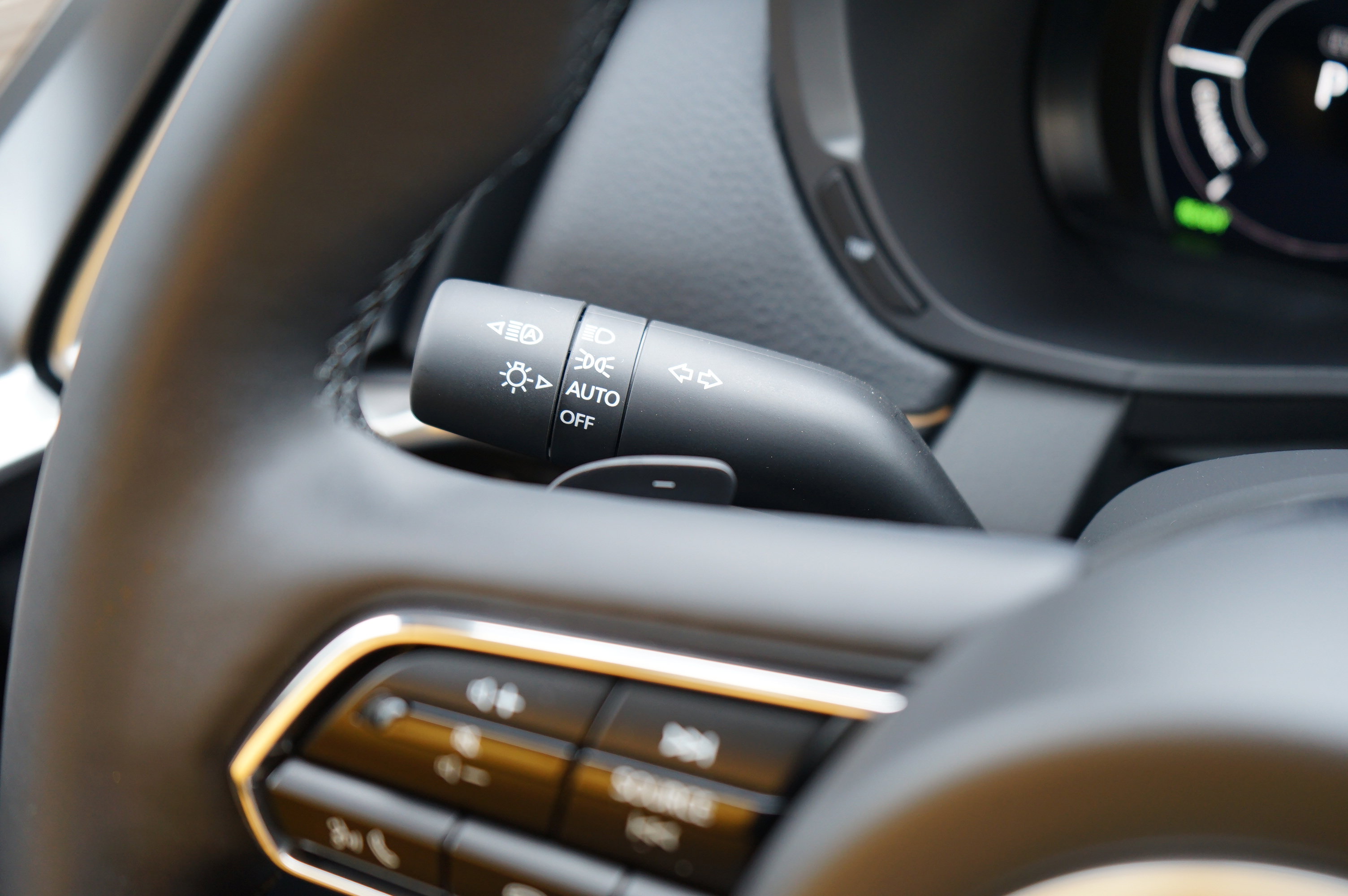 New 2026 MAZDA CX-90 Plug-In Hybrid w/Premium Sport AWD/4WD image 27