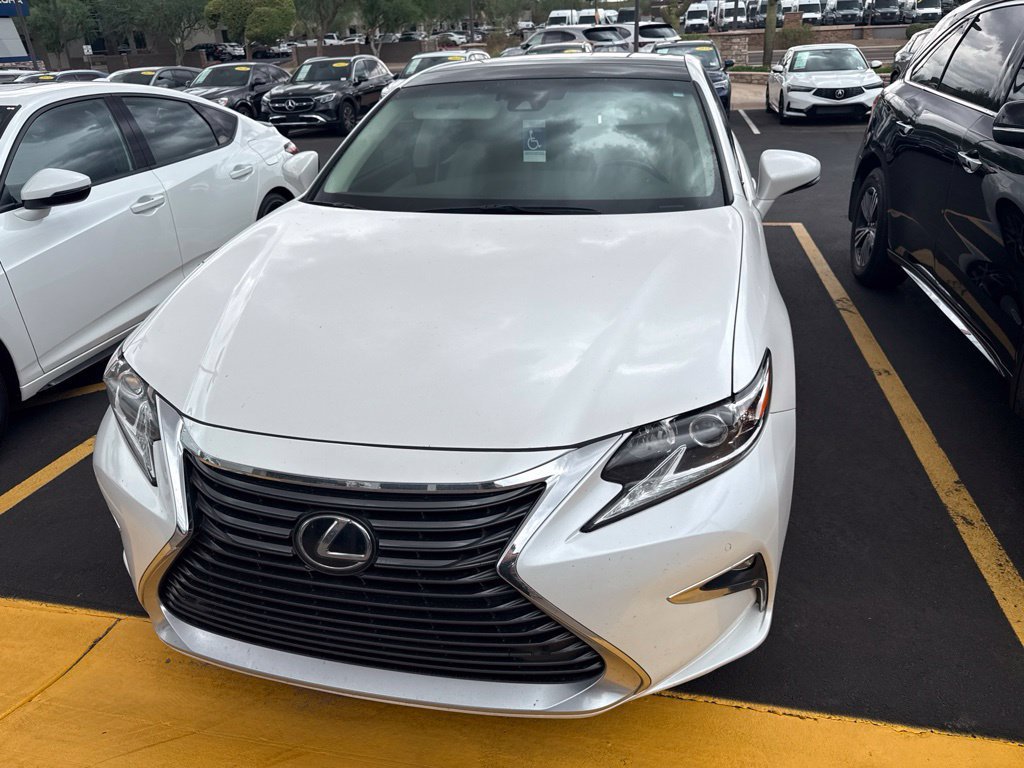 Used 2017 Lexus ES 350 w/ Navigation System Package FWD image 2