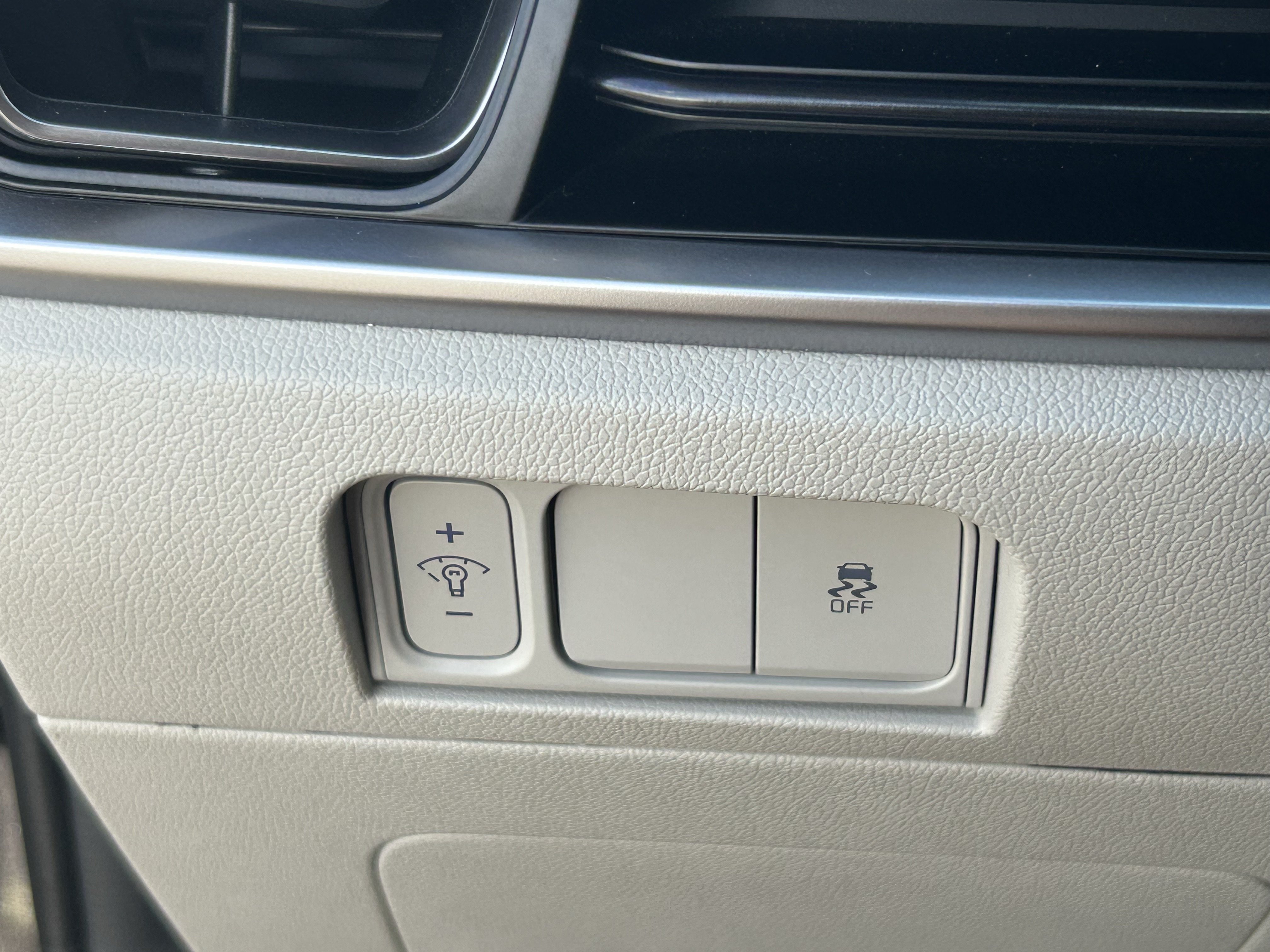 Certified 2026 Kia Sorento S FWD image 33
