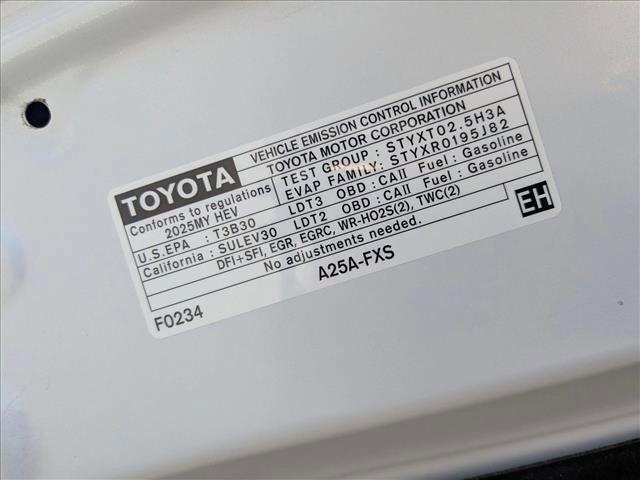 Used 2025 Toyota Sienna Platinum AWD/4WD image 27