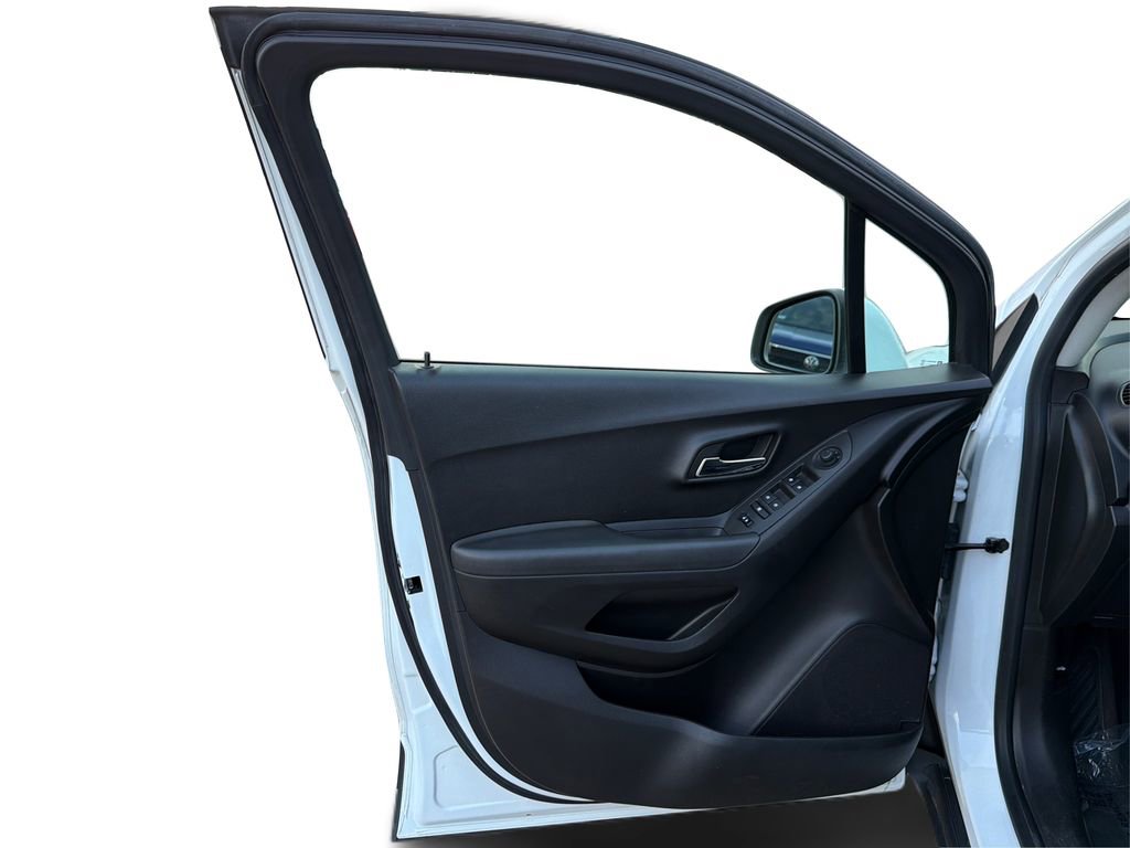 Used 2016 Chevrolet Trax LT image 21