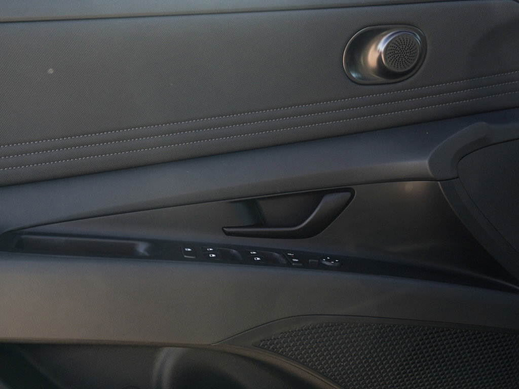 New 2026 Hyundai Elantra SEL Sport Premium image 15