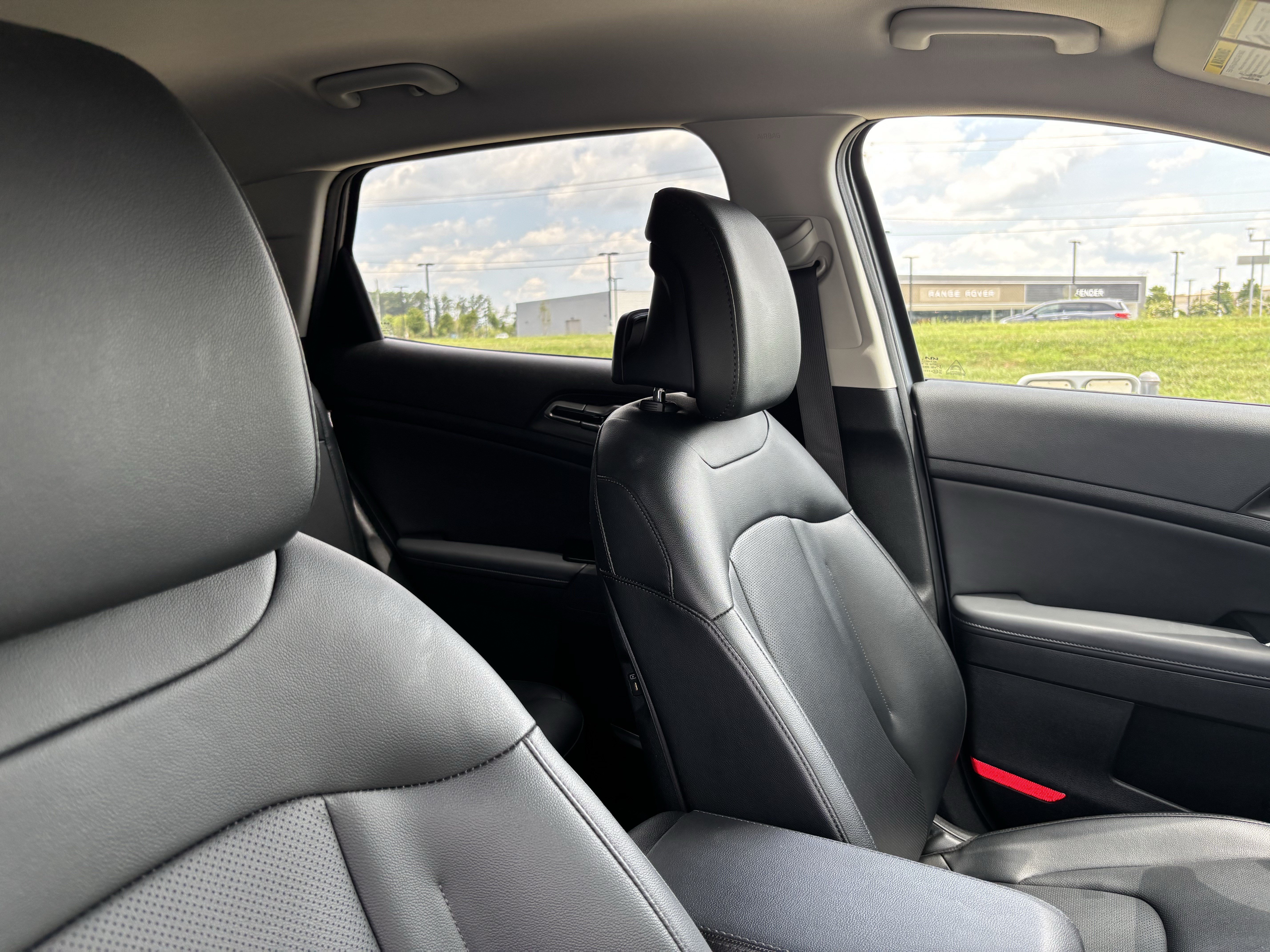 Used 2025 Kia Sportage EX FWD image 35