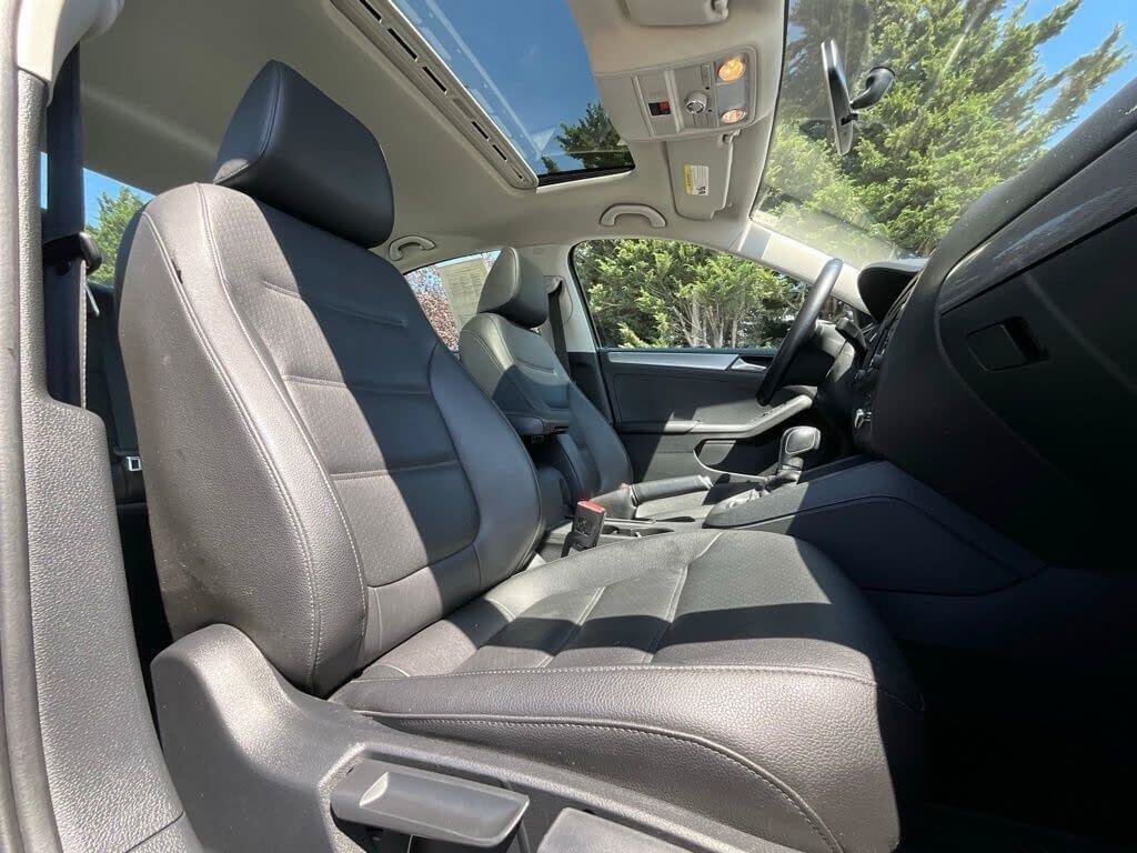 Used 2015 Volkswagen Jetta SE FWD image 11