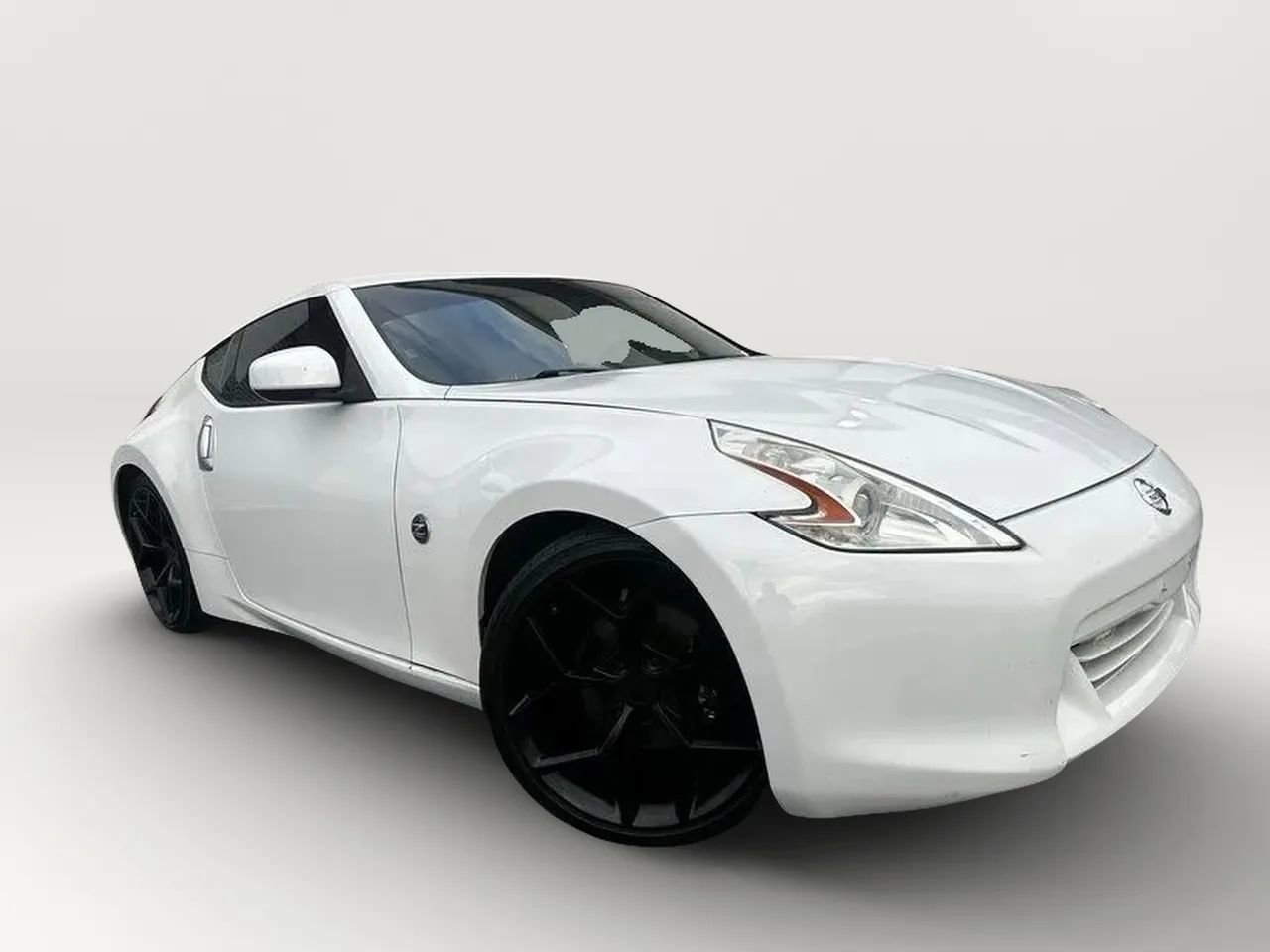 Used 2009 Nissan 370Z Touring RWD image 7