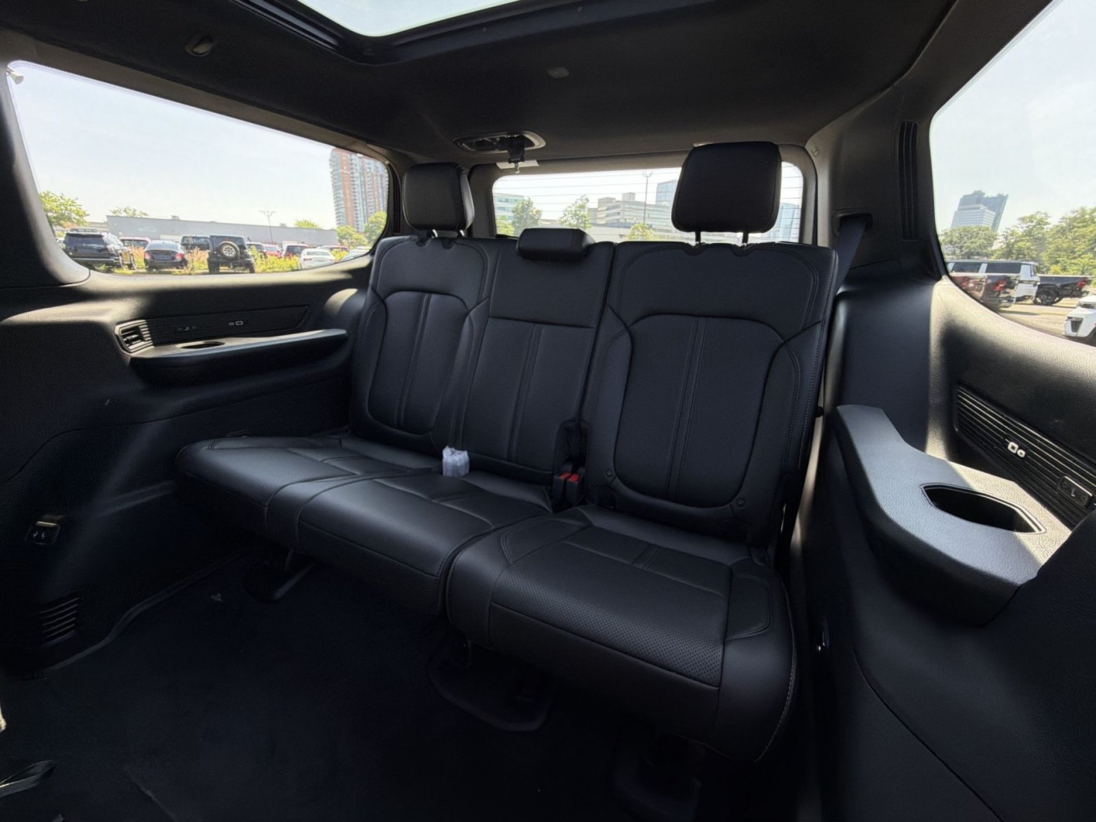New 2026 Jeep Grand Wagoneer 4WD image 26