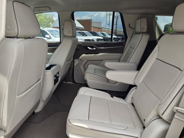 Used 2023 GMC Yukon Denali RWD image 15