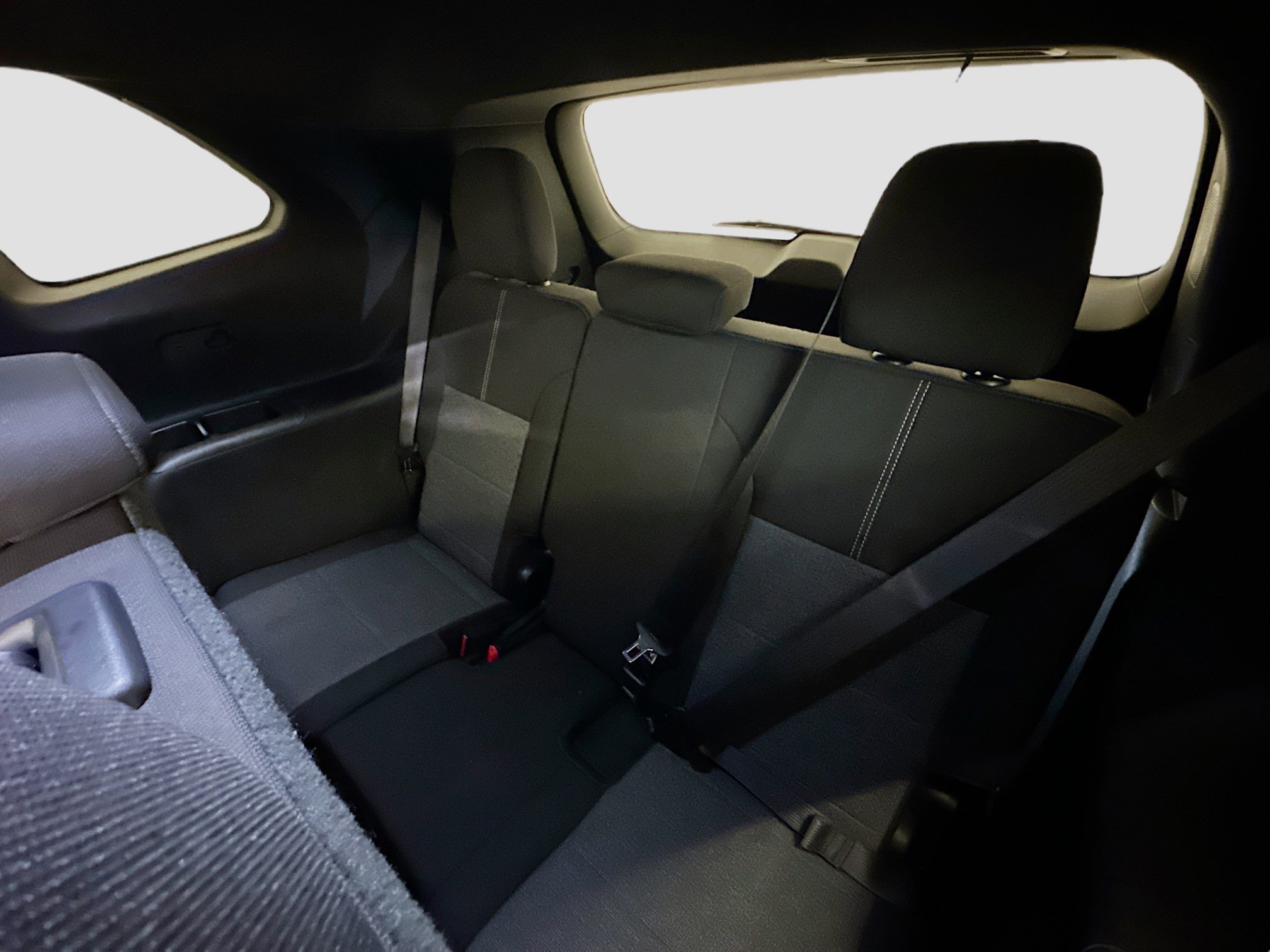 Used 2025 GMC Acadia Elevation image 30