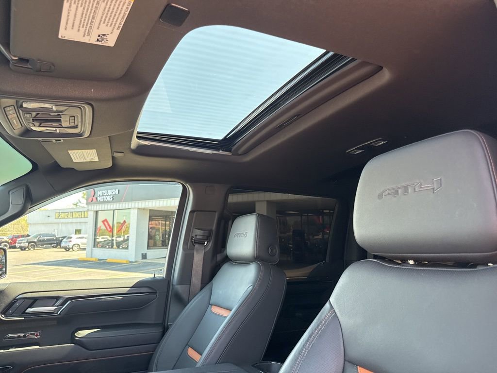Used 2025 GMC Sierra 1500 AT4 w/ AT4 Premium Package AWD/4WD image 21