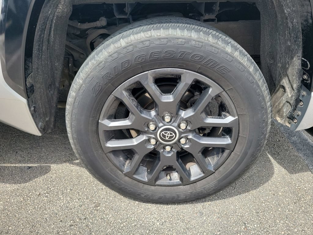 Used 2023 Toyota Tundra Platinum RWD image 6