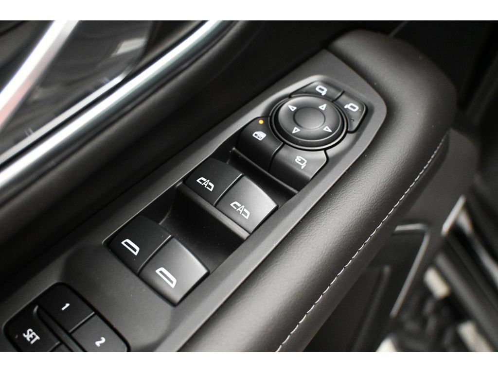 Used 2024 Chevrolet Tahoe Z71 w/ Z71 Off-Road Package AWD/4WD image 33