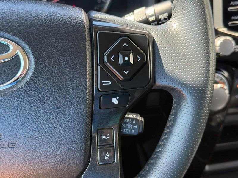 Used 2023 Toyota 4Runner TRD Off-Road AWD/4WD image 21
