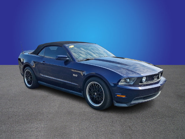 Used 2011 Ford Mustang GT Premium w/ Comfort Pkg RWD image 3
