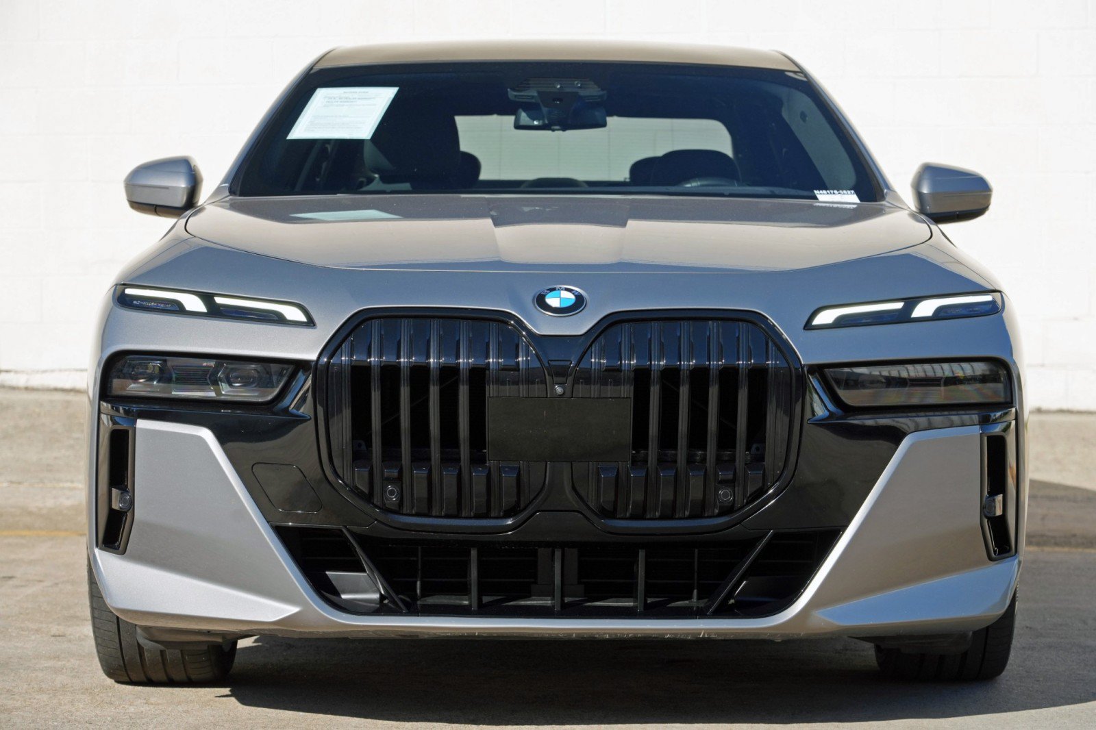 Used 2023 BMW 740i RWD image 7
