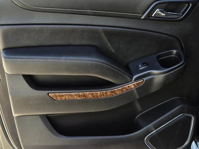 Used 2015 Chevrolet Suburban LTZ RWD image 13