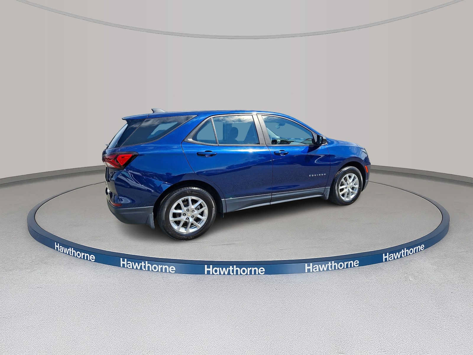 Used 2023 Chevrolet Equinox LS w/ LPO, Floor Liner Package FWD image 5