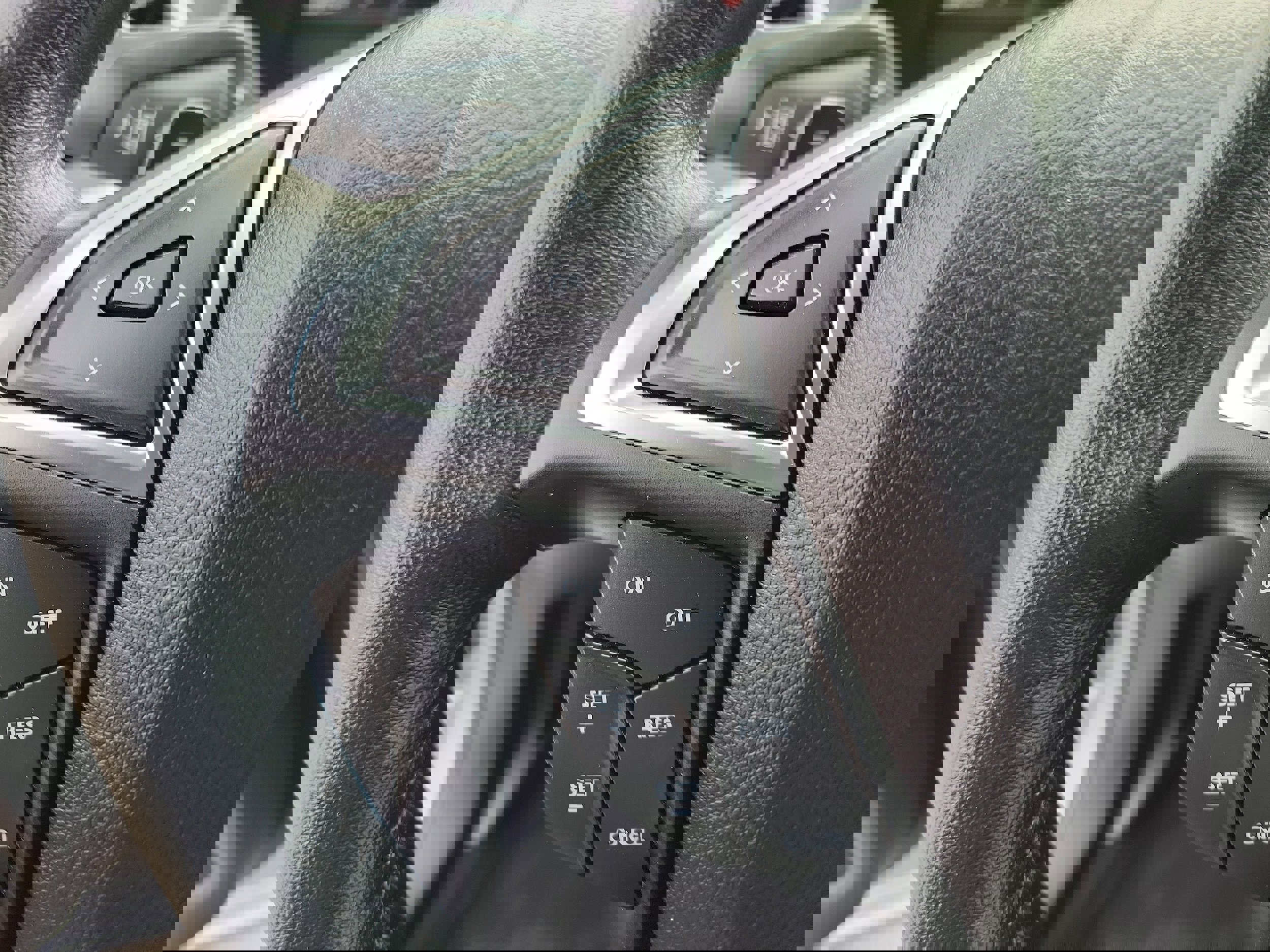 Used 2024 Ford Edge SEL w/ Convenience Package image 24