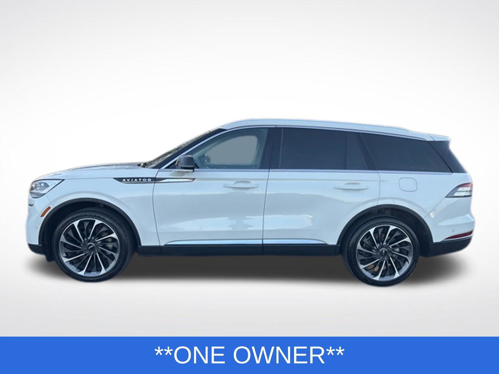 Used 2023 Lincoln Aviator Reserve w/ Equipment Group 201A AWD/4WD image 2