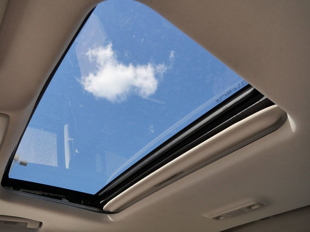 Used 2015 GMC Sierra 1500 Denali w/ Driver Alert Package image 29