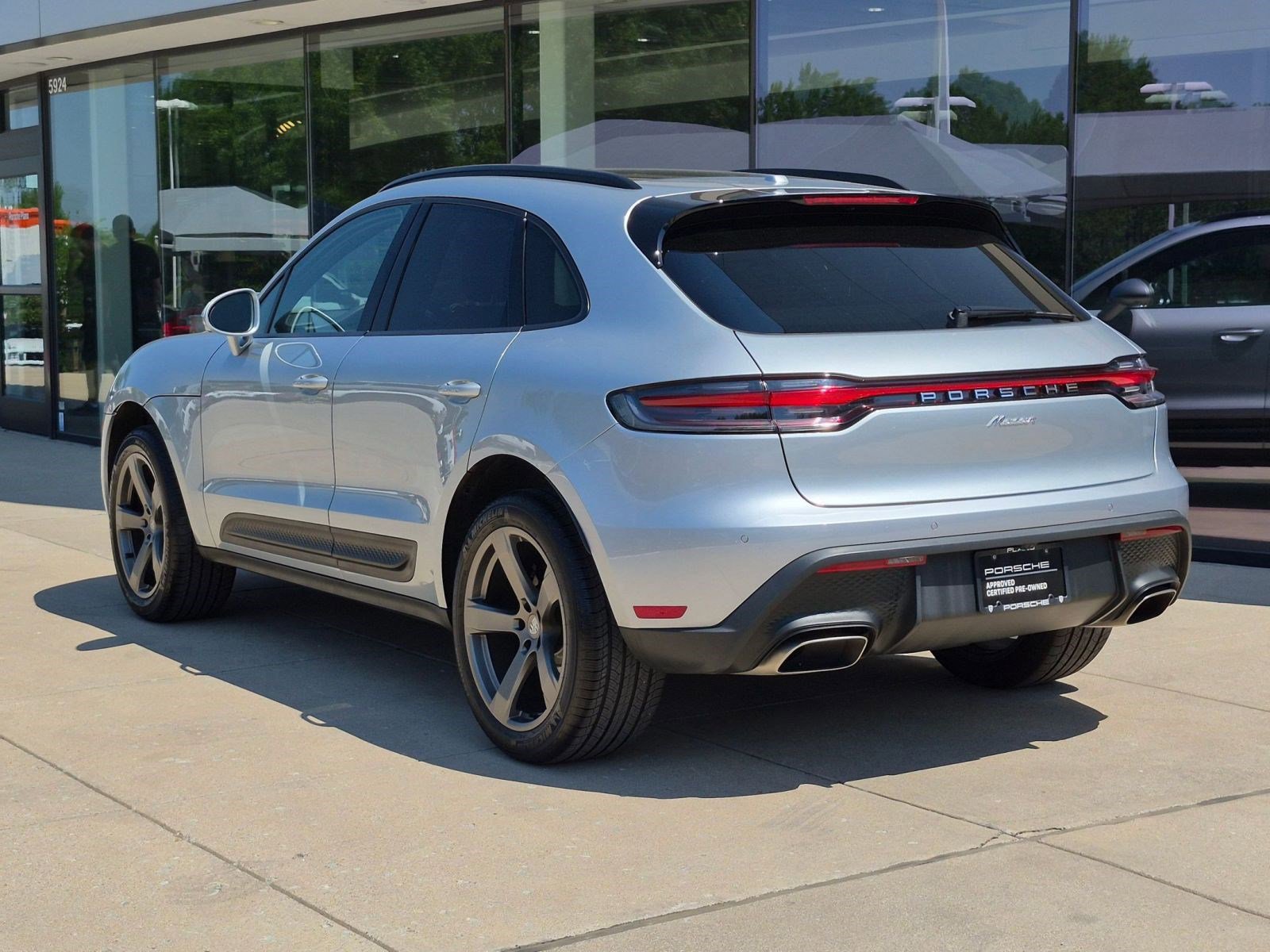 Certified 2026 Porsche Macan AWD/4WD video 3
