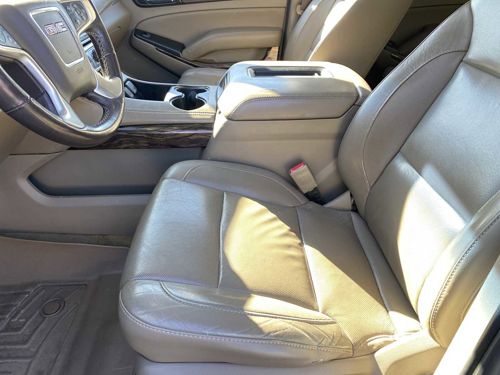 Used 2018 GMC Yukon XL SLT w/ Open Road Package image 27