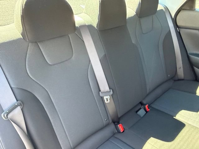 Used 2026 Hyundai Elantra SE FWD image 25