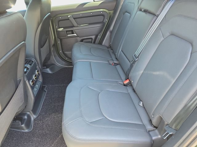 New 2026 Land Rover Defender 110 X-Dynamic SE image 11