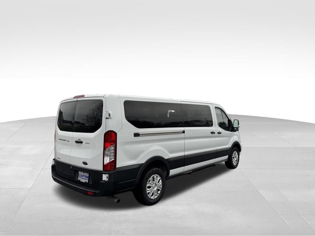 Used 2023 Ford Transit 350 XLT image 8