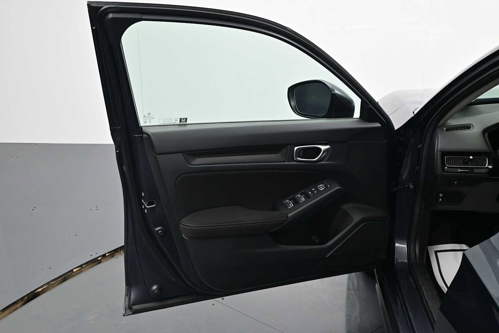 Used 2024 Honda Civic LX image 5