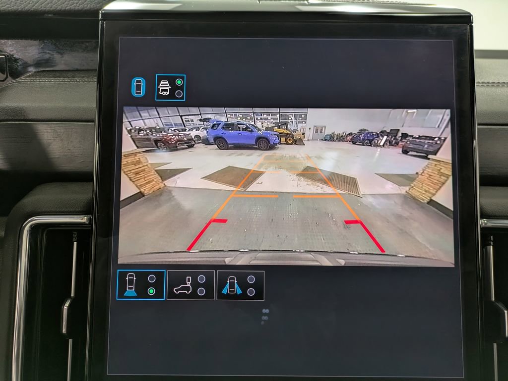 Used 2026 GMC Yukon XL Denali w/ Sun & Power Step Package image 14