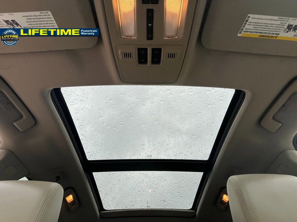 Used 2014 Cadillac SRX Luxury w/ Driver Awareness Package image 38