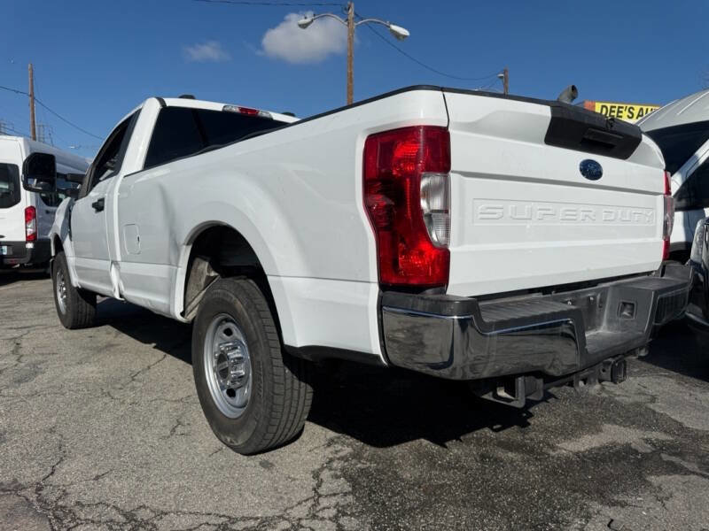 Used 2022 Ford F250 XL w/ Power Equipment Group image 4
