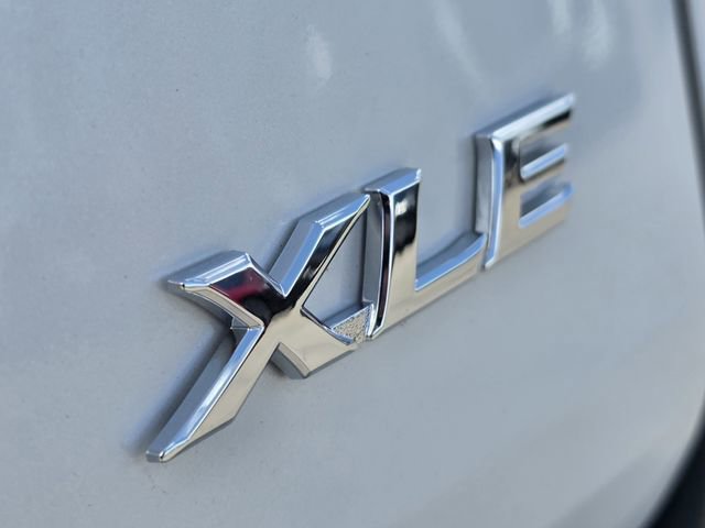 New 2026 Toyota Sienna XLE image 8