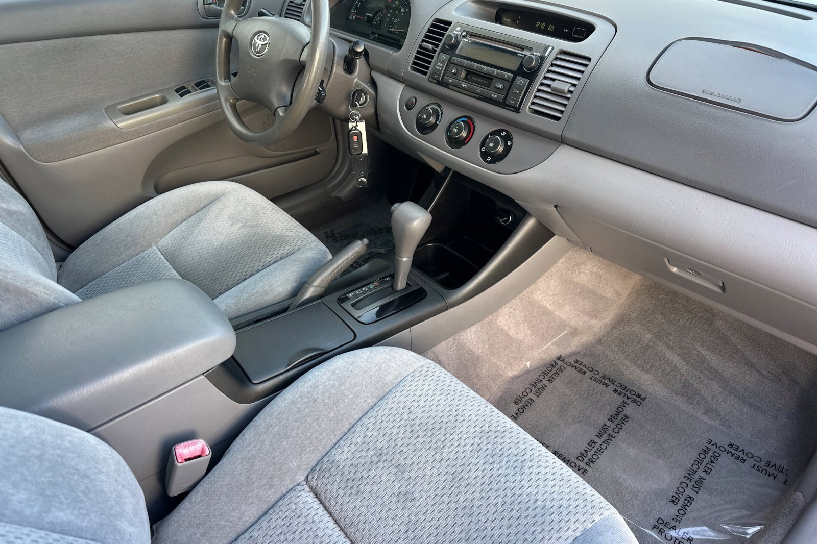 Used 2004 Toyota Camry LE image 18