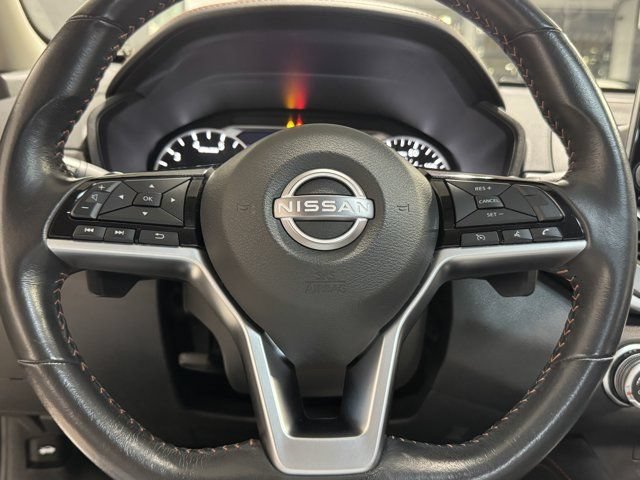 Used 2024 Nissan Altima 2.5 SR FWD image 11