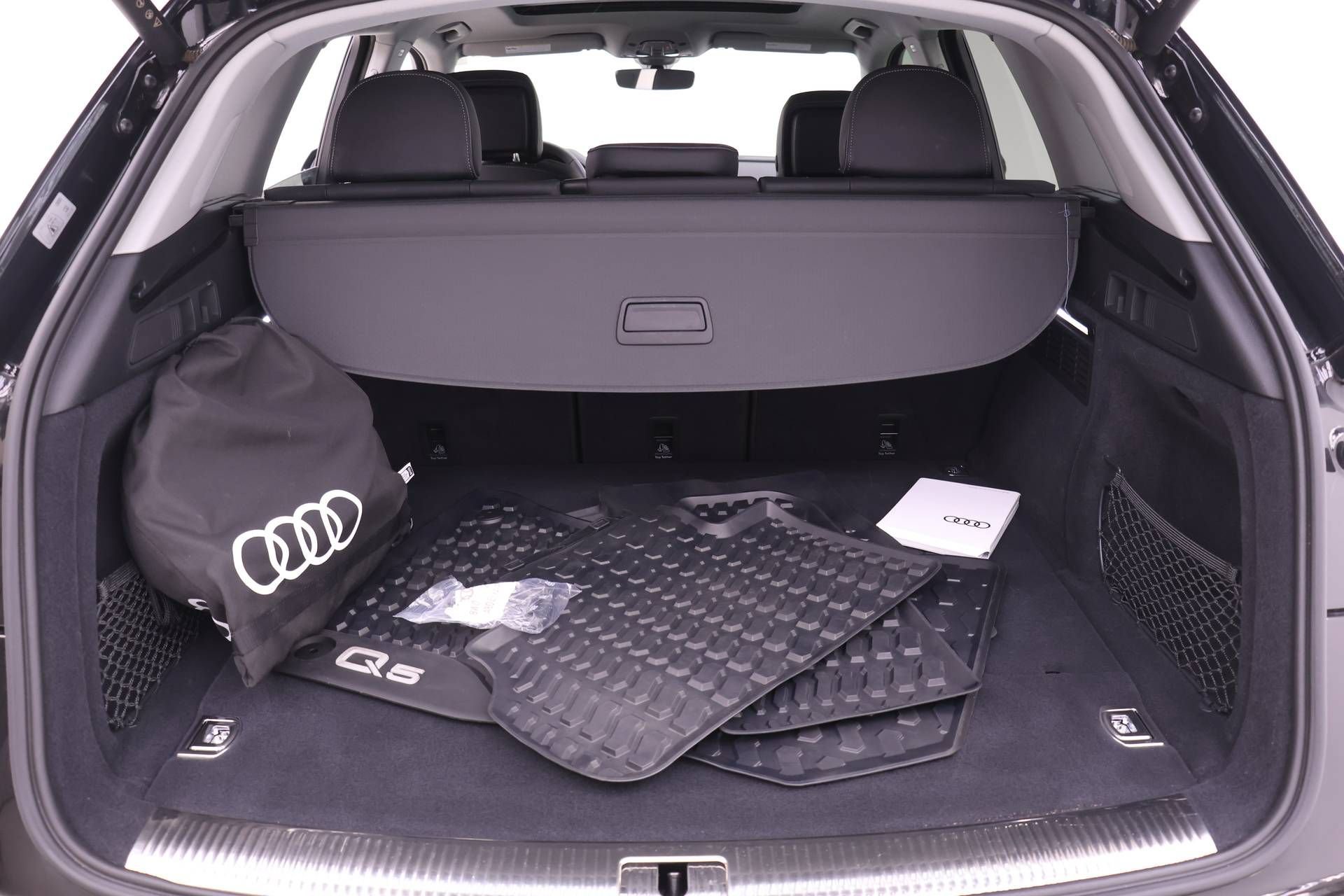 Certified 2024 Audi Q5 e Premium Plus w/ Premium Plus Package AWD/4WD image 19