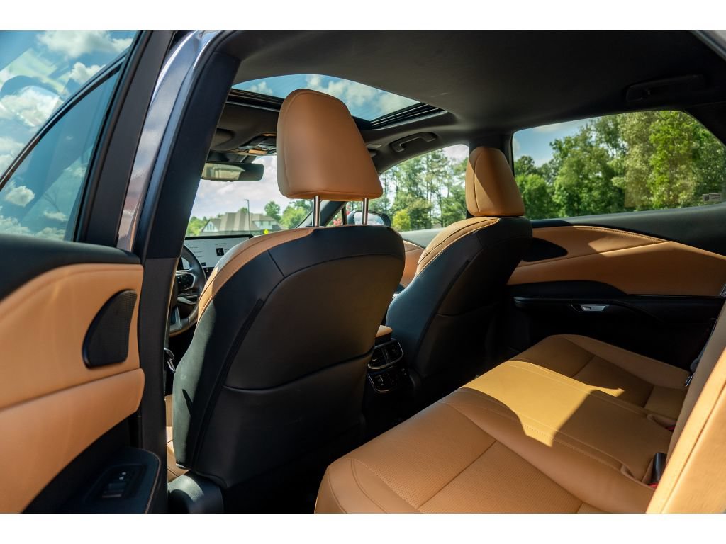 Used 2023 Lexus RX 350 Premium Plus w/ Accessory Package (Z1) AWD/4WD image 13