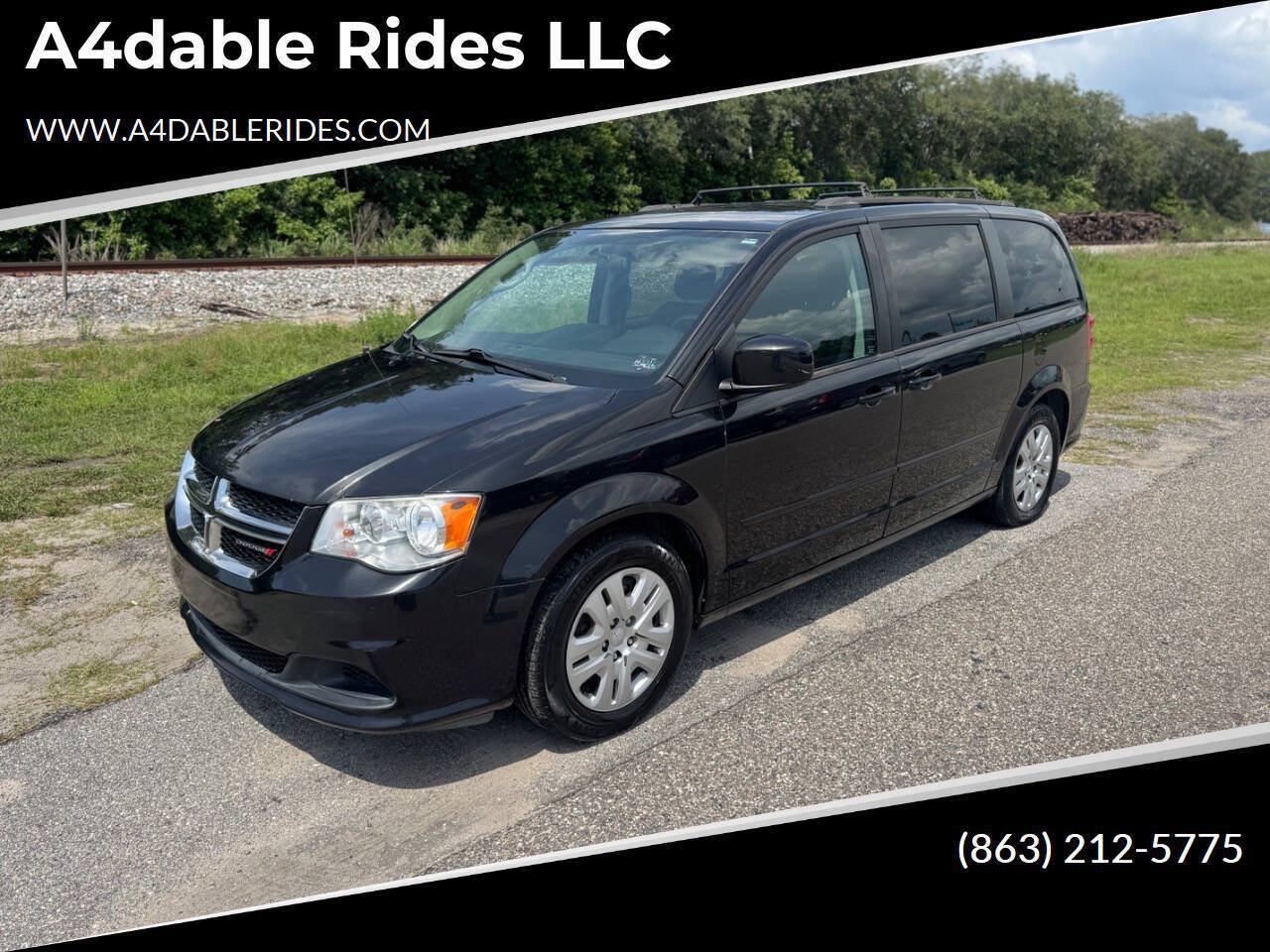Used 2016 Dodge Grand Caravan SXT w/ Rear Park Assist Package FWD image 1