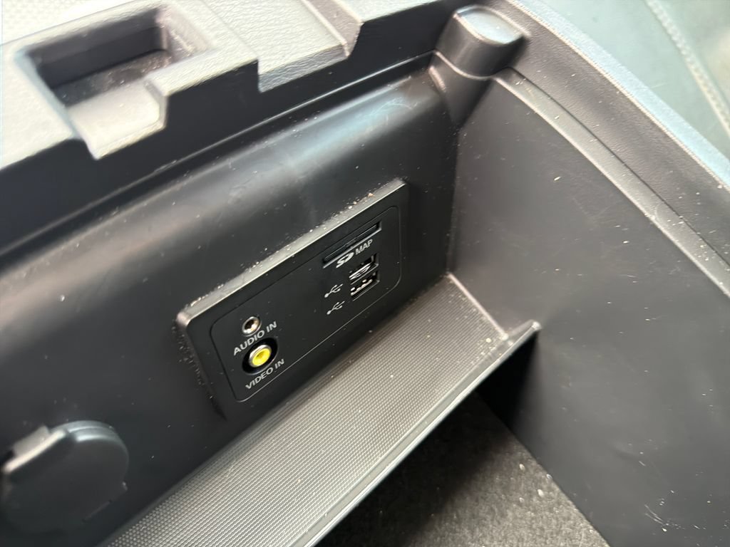 Used 2020 Nissan Pathfinder SL AWD/4WD image 51