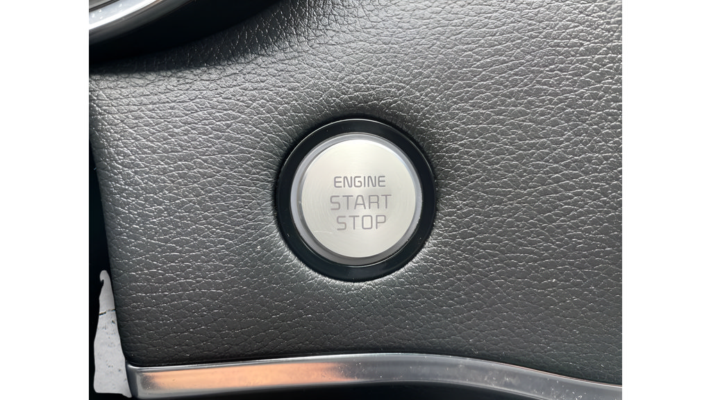 Used 2022 Kia Stinger GT1 AWD/4WD image 27